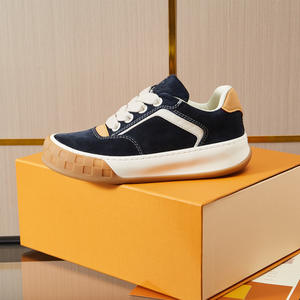 Chaussures de skate rétro épaisses pour femmes, respirantes, légères, basses, en microfibre et denim, pour l'hiver - Product Image 2