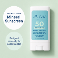 Stick solaire minéral perlé à marque privée SPF50 PA++++, large spectre UVA UVB, résistant à l'eau 80 minutes, pour peaux sensibles, format voyage