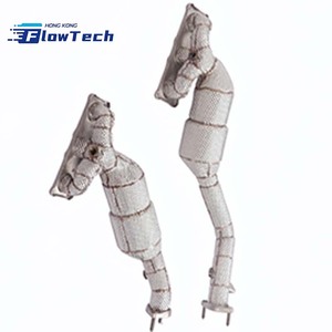 Colector de escape de acero inoxidable T304 con convertidor integrado y protector térmico para BMW 523i E60 E61 N52 3.0L - Product Image 2