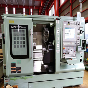 Torno CNC de Alta Precisión con Mandril Hidráulico, Sistema de Control Fanuc y Cambiador Automático de Herramientas para Torneado de Metales - Product Image 5