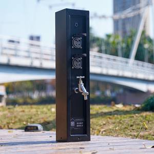 Tuya Patio Socket Weatherproof Power Socle pour l'extérieur avec deux prises électriques et <span class=keywords><strong>lampe</strong></span> - Product Image 1