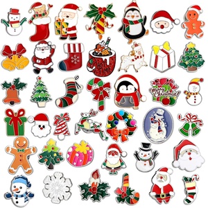 Broche de Navidad Pin Set Pin de solapa árbol de Navidad muñeco de nieve copo Santa campana joyería esmalte Pin insignia <span class=keywords><strong>para</strong></span> niña <span class=keywords><strong>ropa</strong></span> bolsa Bac - Product Image 1
