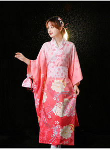 Vente en gros de kimono Geisha de style <span class=keywords><strong>japonais</strong></span> <span class=keywords><strong>traditionnel</strong></span> robe Yukata en satin ample pour femmes Cardigan fin Costumes d'anime - Product Image 5