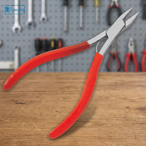 Alicates Profesionales para Cutículas con Cuchillas de Acero Inoxidable y Mangos Rojos para el Cuidado de Manicura DIY - Product Image 3