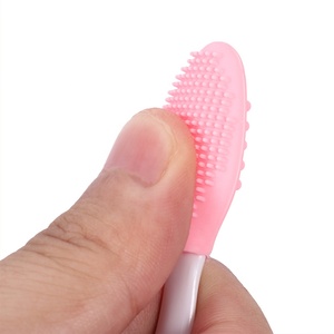Silicone Lip Scrubber Brush Facial Kit for Women - Product Image 6