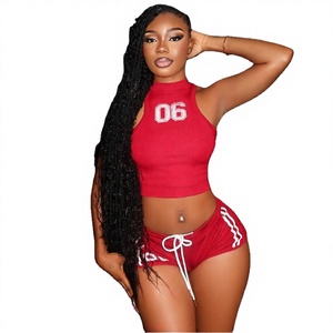Nouveautés été : Ensemble décontracté 2 pièces pour femme, crop top vintage imprimé et short moulant au-dessus du genou, 100 % polyester écologique - Product Image 3