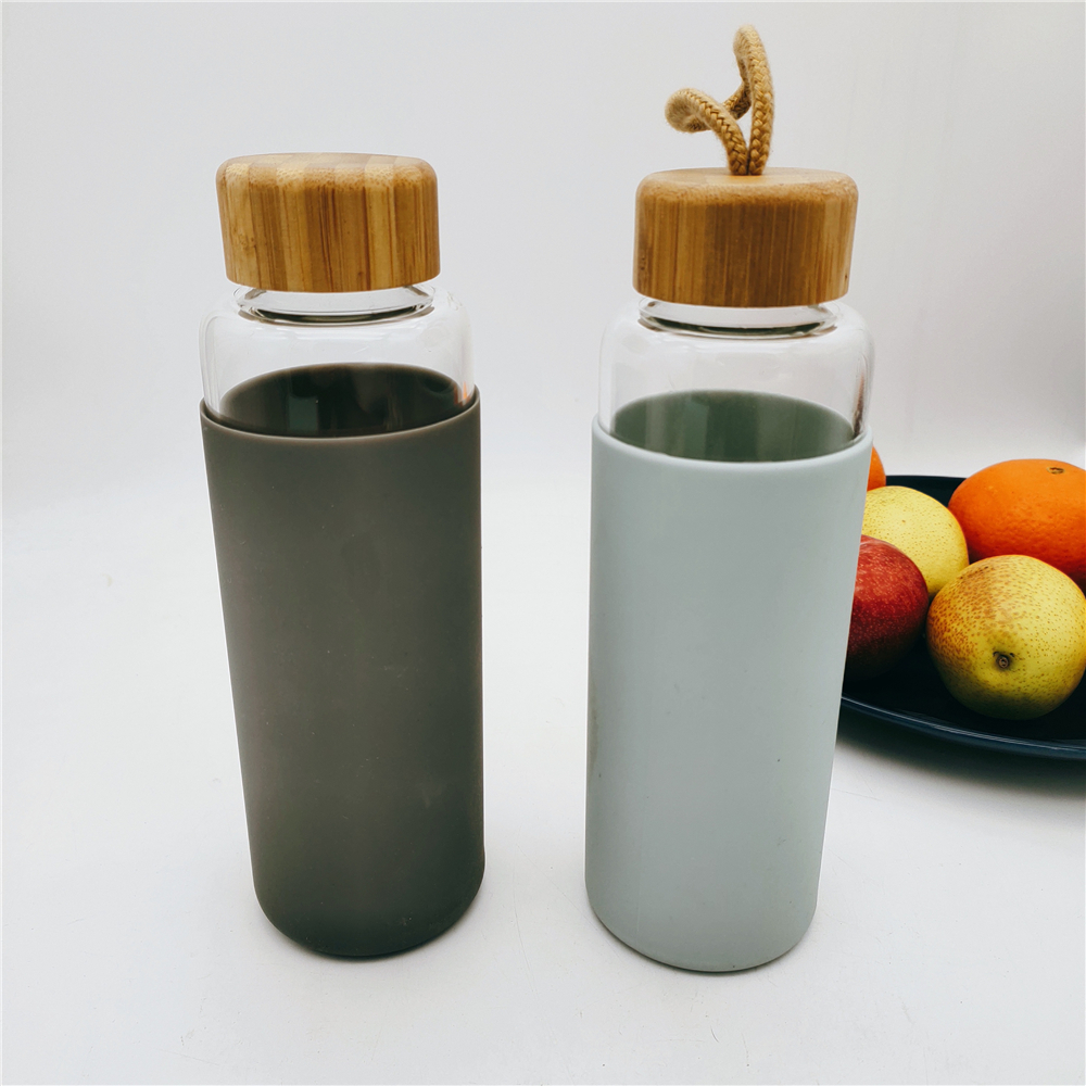 Borosilicate Glass Bottle BPA-Free with Silicone Sleeve Hot Water Bottle With Natural Bamboo Lid