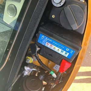 Excavatrice hydraulique d'occasion Sany SY265C de 2,6 tonnes à bas prix, avec moteur Mitsubishi, en bon état, à vendre - Product Image 6