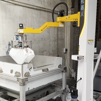 Désengaucheteuse mobile sur rail |   Bras robotique flexible pour le déchargement de sacs et l'alimentation des matériaux |   Sacs de 25 à 100 kg, 100 à 120 sacs/h.