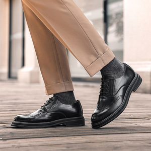 Men's <b>Elevator</b> Brogue Leather Shoes Business Formal Shoes 6cm Heightening Shoes Four Seasons Bright Surface Men's Shoes - Product Image 4