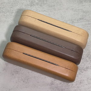Nouvelle boîte à <span class=keywords><strong>lunettes</strong></span> de créateur <span class=keywords><strong>en</strong></span> <span class=keywords><strong>cuir</strong></span> PU, boîte à <span class=keywords><strong>lunettes</strong></span> de soleil de haute qualité, boîte d'emballage pour <span class=keywords><strong>lunettes</strong></span> pas chère, vente <span class=keywords><strong>en</strong></span> gros - Product Image 2