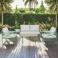 Ensemble de canapés d'extérieur modernes verts, mobilier de patio avec chaises pliantes en rotin pour restaurants, hôtels et cours.