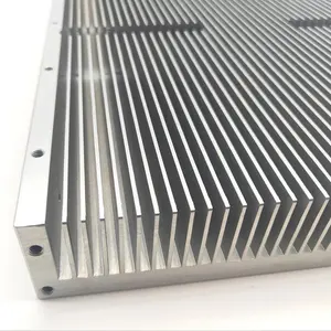ЧПУ процесс фрезерования запасных частей теплоотвод алюминиевое изготовление экструзионного профиля 2040