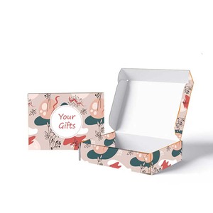 Scatola per Spedizioni Personalizzata con Logo Verde, Design Gratuito, con Inserto in Cartone Ondulato - Product Image 4