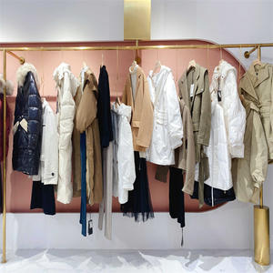 <span class=keywords><strong>Ropa</strong></span> de Invierno de Moda para <span class=keywords><strong>Mujer</strong></span>, Usada, con Descuento, de Poliéster, Talla Única, Liquidación al por Mayor, Envío Mixto - Product Image 4