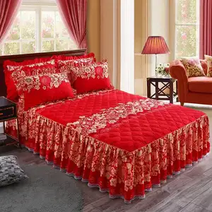 红色涤纶纺织品便宜绗缝床单套装1件床裙印花床上用品套装