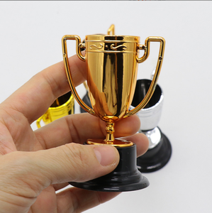 Coupes de trophées en plastique dorées, mini-trophées, compétitions sportives, prix de victoire, concours de l'orthographe, récompenses de match, cadeaux de fête - Product Image 3