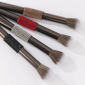 Pinceau double <span class=keywords><strong>tête</strong></span> en U 2-en-1 pour le blush et le contour du nez, idéal pour le contouring, le blending, l'application de crème illuminatrice, de blush, de poudre fixante et de correcteur - Product Image 5