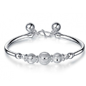 Bracciale a Campana con Perline a Mezzaluna da Donna, Braccialetto Minimalista Regolabile, Gioiello da Polso alla Moda - Product Image 5