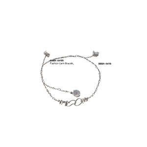 BBBA-04186 สร้อยข้อมือแฟชั่นสตรีรูปหัวใจน่ารักชุบเงิน 316L สแตนเลสสตีล-ของขวัญ - Product Image 2