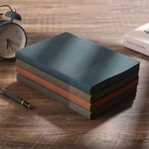 Lot de carnets épais rayés et assemblés pour la prise de notes professionnelles et les promotions - Product Image 1