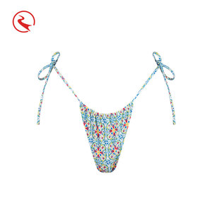 Nouveau modèle Maillots de bain imprimés pour femmes Bikini classique à nouer sur le côté Maillot de bain - Product Image 6