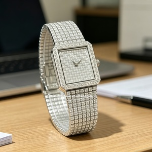 Montre pour femme personnalisée OEM/ODM, nouvelle collection, avec moissanite VVS et mouvement à quartz ETA, testée comme un diamant, style Iced Out. - Product Image 1