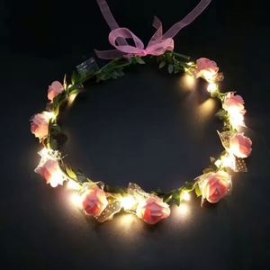 สินค้ามาใหม่ ที่คาดผมพลาสติกแบบพกพา ประดับไฟ LED รูปดอกไม้ พวงมาลัยดอกไม้เรืองแสง เครื่องประดับผม มงกุฎดอกไม้ ไฟประดับแบบสาย แสงไฟสไตล์เรโทร - Product Image 3