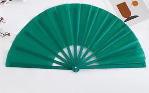 พัดพลาสติกพับได้สีพื้นแบบคลาสสิก ลายศิลปะพื้นบ้าน สำหรับผู้หญิง ใช้สำหรับการแสดงในฤดูร้อน งานฝีมือทำมือ - Product Image 3