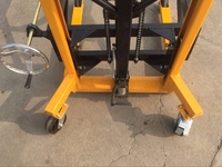 Empileur de palettes à tambour d'huile à main de vente directe d'usine avec balance électronique 2024 nouveau chariot élévateur à tambour à huile manuel 350 kg 500 Kg