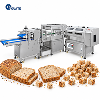 Équipement commercial de découpe de pain en cubes avec convoyeur pour la production de pain de mie, machine automatique de découpe de pain pour usine alimentaire