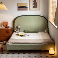 Lit bas capitonné de style français vintage, moderne du milieu du siècle, minimaliste, avec panneau en tissu amovible et lavable pour petit espace