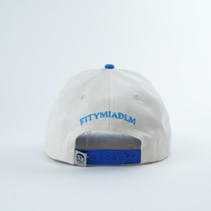 Casquette de baseball à 5 panneaux avec logo brodé personnalisé par le fabricant, profil moyen, visière incurvée, casquette de sport unisexe de qualité supérieure pour l'extérieur - Product Image 5