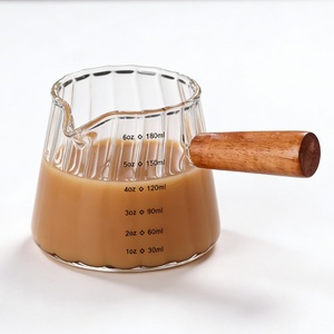Verre doseur à double <span class=keywords><strong>bec</strong></span> <span class=keywords><strong>verseur</strong></span> de 180 ml avec poignée en bois, verre à espresso côtelé vertical, verre borosilicate résistant à la chaleur - Product Image 1