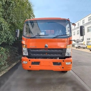 HOWO 4x2 6m3 Compressed Garbage Truck Refuse Compactor Truck <b>Waste</b> Collection Truck - Product Image 2