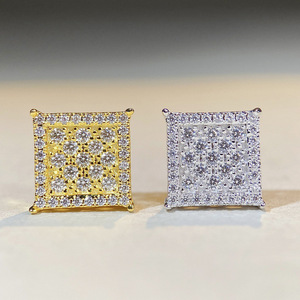 Orecchini a Perno Quadrati per Donne, Accessorio Semplice per Uso Quotidiano, Gioiello di Moda per Outfit - Product Image 6