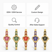 Nouvelle montre pour femme de luxe léger, tendance, inspirée du trèfle à quatre feuilles, en alliage, mouvement à quartz, 26 mm, 10 mm, design de niche haut de gamme