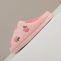 Chaussons d'intérieur populaires pour femmes, chauds et douillets, avec semelle extérieure en TPR, en stock