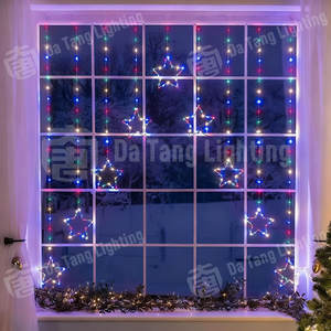 Guirlandes lumineuses décoratives de Noël multicolores pour jardin, cour et scène nocturne - Product Image 4