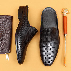 Chaussons en cuir véritable ajourés, chaussures décontractées pour hommes en cuir de vache semi-couvertes, chaussures rétro pour hommes - Product Image 4
