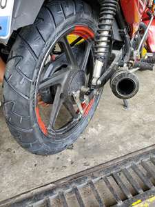 Pneu de moto tubeless Vietnam KUMATIRE K317 100/90-18 pour scooter et usage routier - Product Image 4