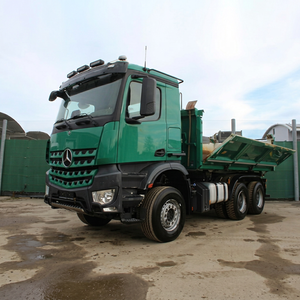 Camion de logistique d'occasion Mercedes-Arocs 2748 6X4 Diesel Euro 6, boîte manuelle, conduite à gauche, 251-350 ch, capacité de charge 11-20T - Product Image 1