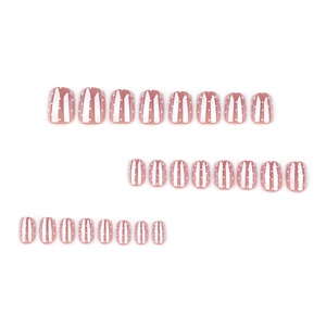 <span class=keywords><strong>Faux</strong></span> <span class=keywords><strong>ongles</strong></span> press-on brillants et simples à appliquer, avec manucure à pois blancs – Les <span class=keywords><strong>faux</strong></span> <span class=keywords><strong>ongles</strong></span> artificiels les plus vendus - Product Image 2