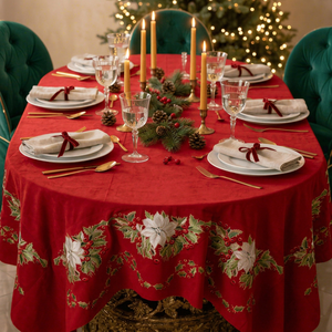 Nappe de Noël ronde en velours de luxe avec broderie artisanale personnalisable pour les fêtes et la maison - Product Image 1