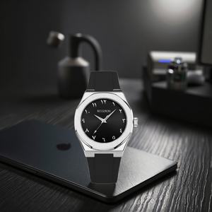 Compra al por Mayor de Relojes para Hombre de Acero Inoxidable 316L 2115 con Movimiento de Cuarzo Japonés MIYOTA, Diseño Ejecutivo Impermeable, Esfera de Cristal y Correa de Goma - Product Image 1