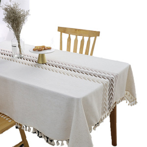 Nappe Rectangulaire en Coton et Lin Brodé de Qualité Supérieure avec Pompons, Usage Domestique, Imperméable - Product Image 2