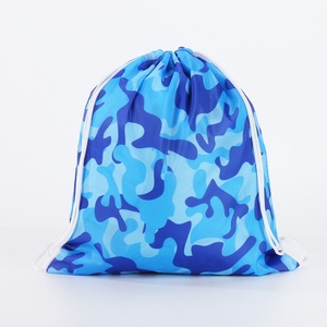 Mochila Impermeable con Cordón, Diseño de Dinosaurio con Camuflaje en Mezclilla, Multicolor, Logotipo Personalizado, Bolsillo con Cordón, Almacenamiento Portátil para Gimnasio - Product Image 4