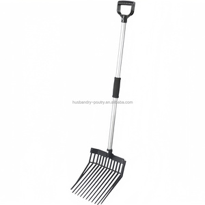 Fourche à fumier pour chevaux Fourche <span class=keywords><strong>de</strong></span> <span class=keywords><strong>d</strong></span>écrochage pour chevaux avec poignée en <span class=keywords><strong>D</strong></span> et poteaux amovibles à <span class=keywords><strong>2</strong></span> sections - Product Image 2