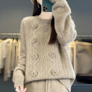 Automne et hiver <span class=keywords><strong>pull</strong></span> <span class=keywords><strong>en</strong></span> <span class=keywords><strong>laine</strong></span> femmes <span class=keywords><strong>fait</strong></span> à la <span class=keywords><strong>main</strong></span> <span class=keywords><strong>en</strong></span> trois dimensions crochet et boucle fleur conception <span class=keywords><strong>pull</strong></span> femmes lâche col rond - Product Image 3