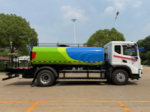 Camión Cisterna de Agua DONGFENG de 12000-15000L con Capacidad Personalizada para Riego de Zonas Verdes Urbanas - Product Image 4